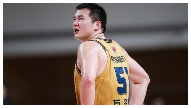 比赛总结：王强三分锁定胜局，成为全场MVP！