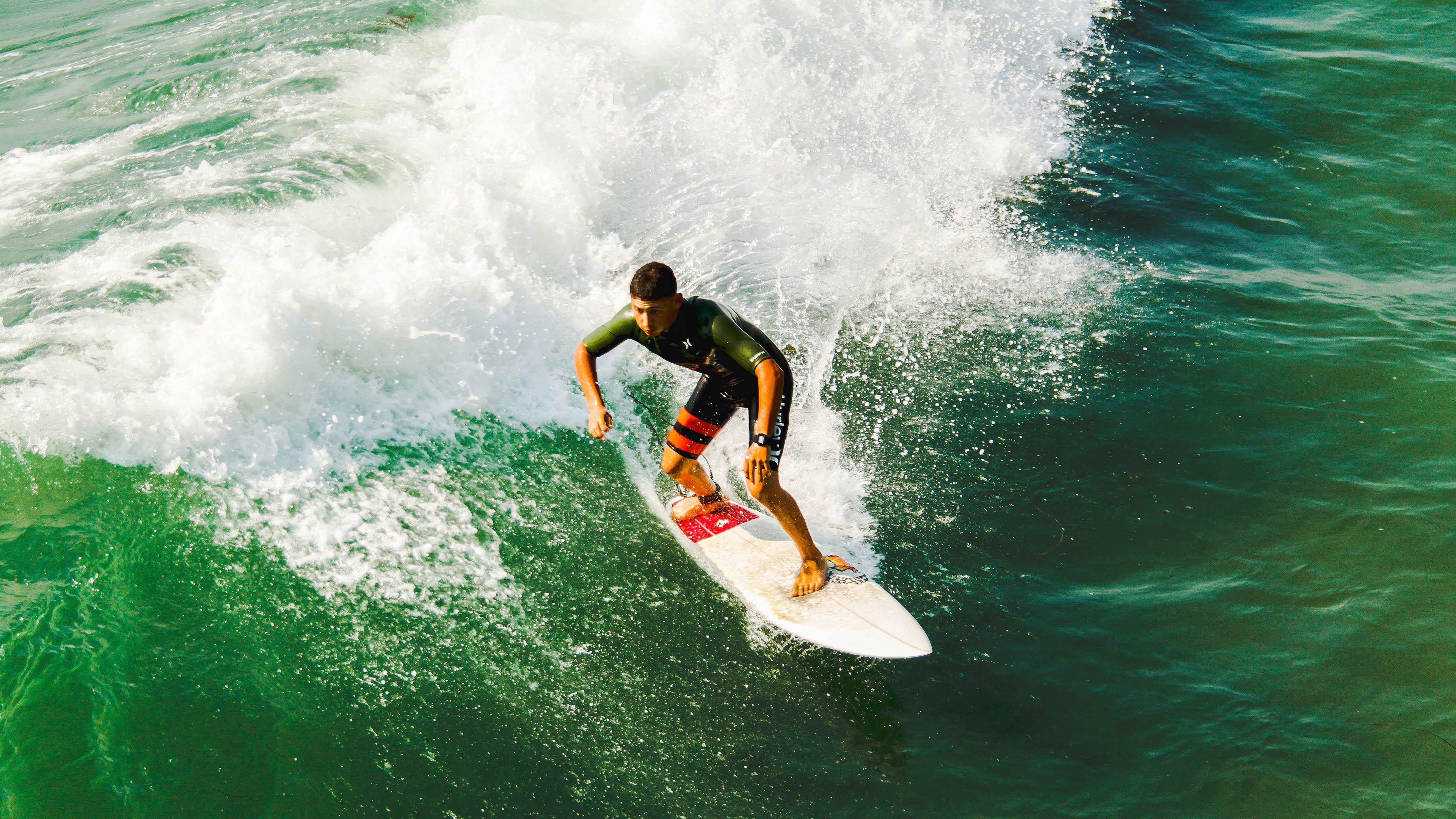 绿色能源技术推广，F1领跑，推动绿色能源